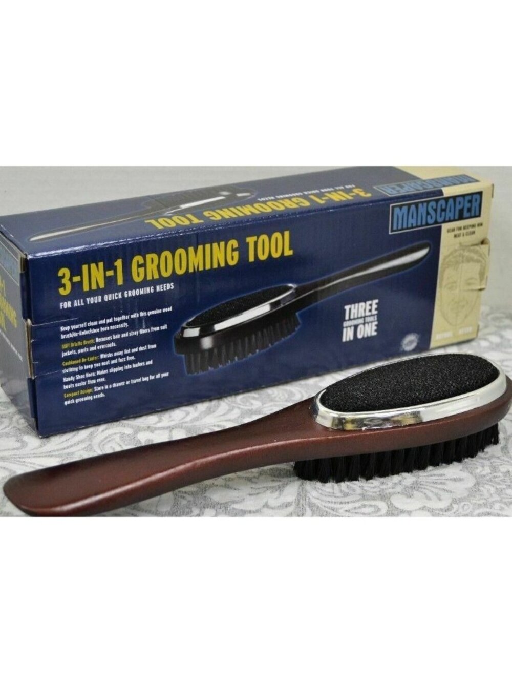Manscaper 3-In-1 Grooming Tool Stiff Bristle Brush Cushioned De-Linter Shoe Horn